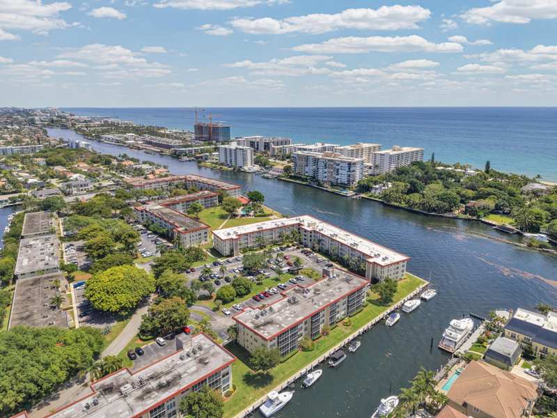 2 bedroom Condominium at 3050 NE 48th Court #305, No 1 Palm-Aire At Coral Key, Lighthouse Point — photo 1