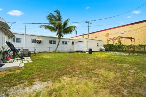 2120 Taylor Street, Hollywood FL - photo 20 of 30