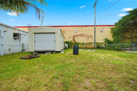 2120 Taylor Street, Hollywood FL - photo 22 of 30