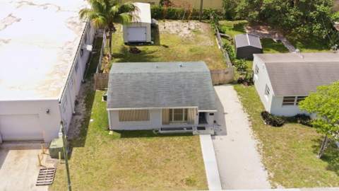 2120 Taylor Street, Hollywood FL - photo 24 of 30