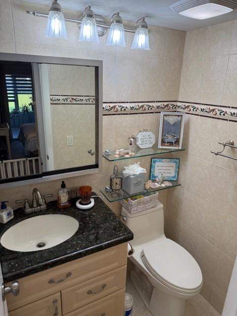 284 Grantham F, Deerfield Beach FL - photo 8 of 53