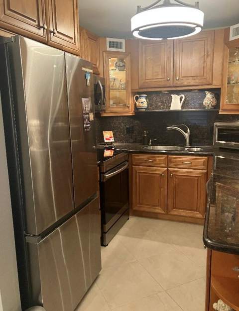 284 Grantham F, Deerfield Beach FL - photo 12 of 53