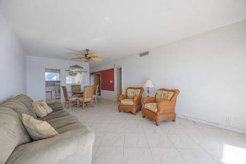 500 SE 21st Avenue #403, Deerfield Beach FL - photo 6 of 35