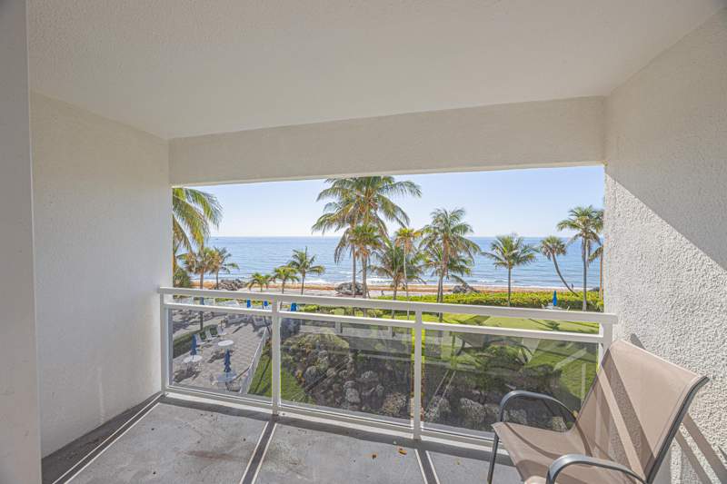 1 bedroom Co-Ownership at 500 SE 21st Avenue #403, Cove Beach Club Co-Op, Deerfield Beach — photo 4