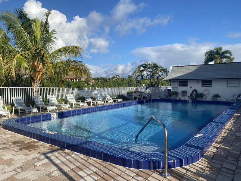 2 bedroom Condominium at 4201 S Ocean Boulevard #K3, Palm Beach Villas Condo, South Palm Beach — photo 2