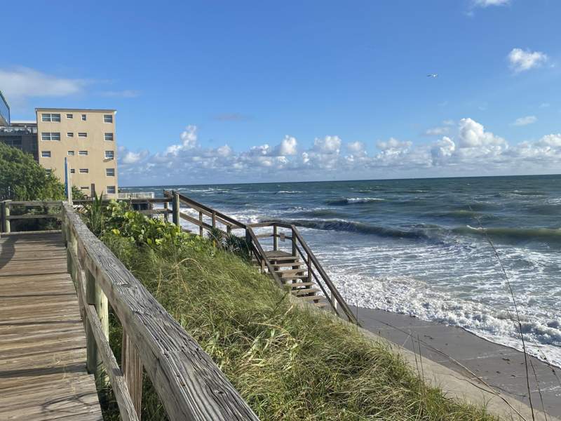 2 bedroom Condominium at 4201 S Ocean Boulevard #K3, Palm Beach Villas Condo, South Palm Beach — photo 3