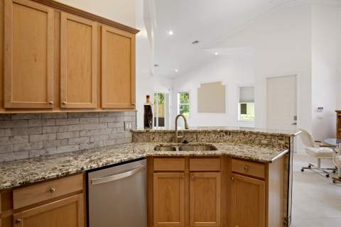 7084 Torrey Pines Circle, Port St. Lucie FL - photo 9 of 50