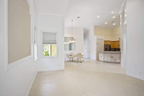 7084 Torrey Pines Circle, Port St. Lucie FL - photo 15 of 50