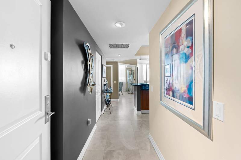 3 bedroom Condominium at 350 SE 2nd Street #1870, 350 Las Olas Place, Fort Lauderdale — photo 2