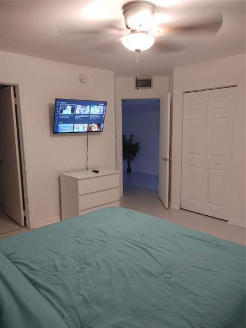 12900 SW 7th Court #410b, Pembroke Pines FL - photo 10 of 32