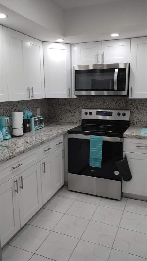 12900 SW 7th Court #410b, Pembroke Pines FL - photo 20 of 32