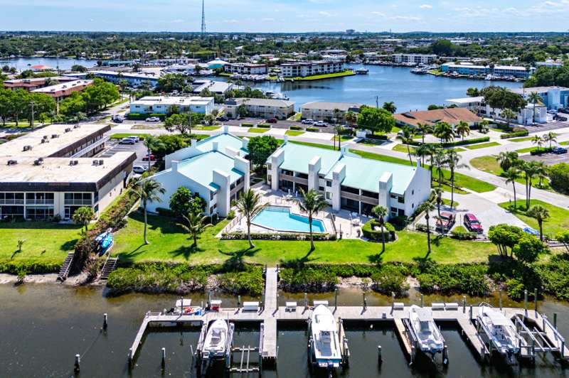 2 bedroom Condominium at 412 Southwind Drive #B2, Riveredge Condo, North Palm Beach — photo 1
