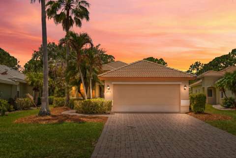 3716 NW Deer Oak Drive, golf community for sale in Jensen Beach