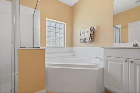 3716 NW Deer Oak Drive, Jensen Beach FL - photo 17 of 43