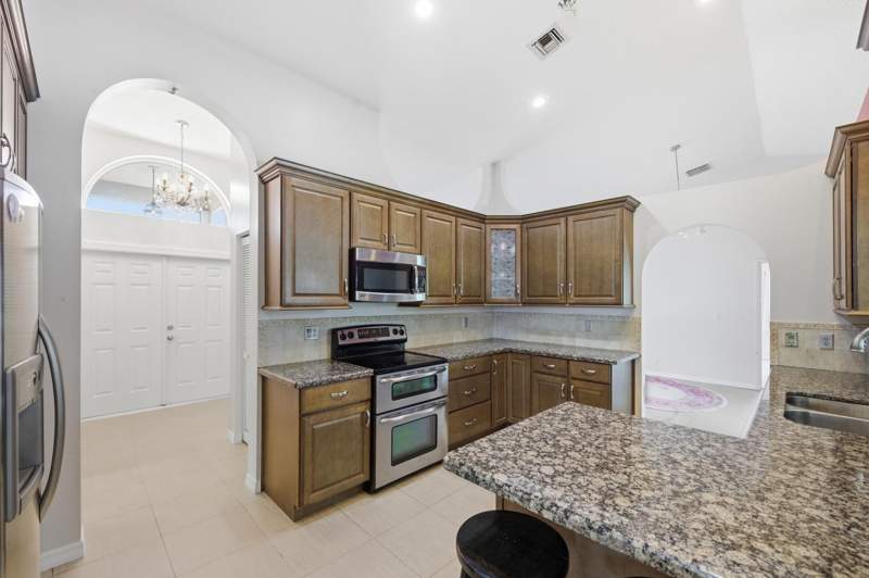3 bedroom Single Family Residence at 1405 Chappard Court, Eastwood Of Wellington 3, Wellington — photo 4