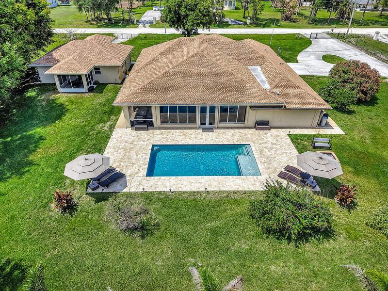 5 bedroom Single Family Residence at 13166 71st Place, Acreage, West Palm Beach — photo 2