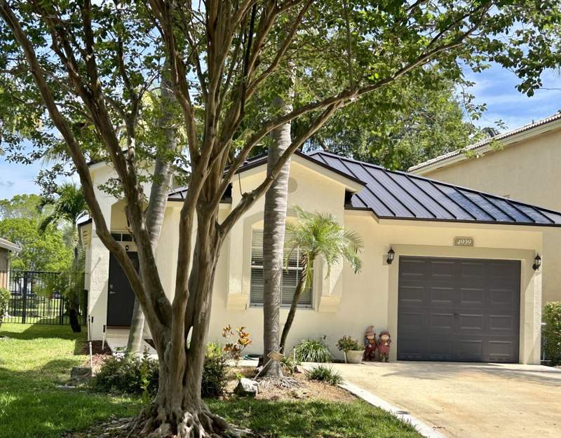 3 bedroom Single Family Residence at 4939 Pelican Street, Regency Lakes At Coconut Creek, Coconut Creek — photo 2