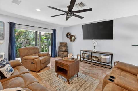 4310 S Ocean Boulevard #B, Highland Beach FL - photo 11 of 33