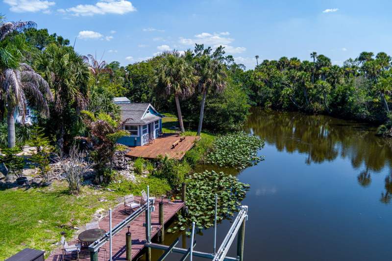 3 bedroom Single Family Residence at 108 Carlisle Lane, River Point, Port St. Lucie — photo 2