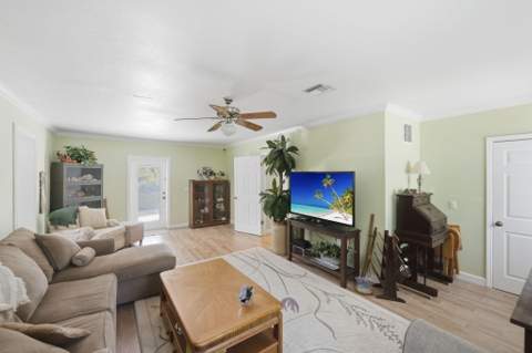 108 Carlisle Lane, Port St. Lucie FL - photo 21 of 63