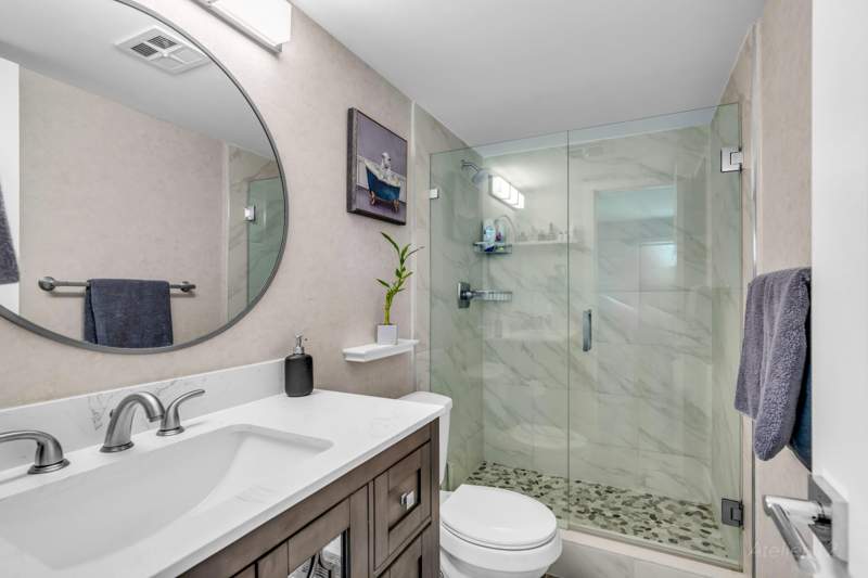 2 bedroom Condominium at 4025 N Federal #324c, Kings Park Garden Apts Condo, Oakland Park — photo 2