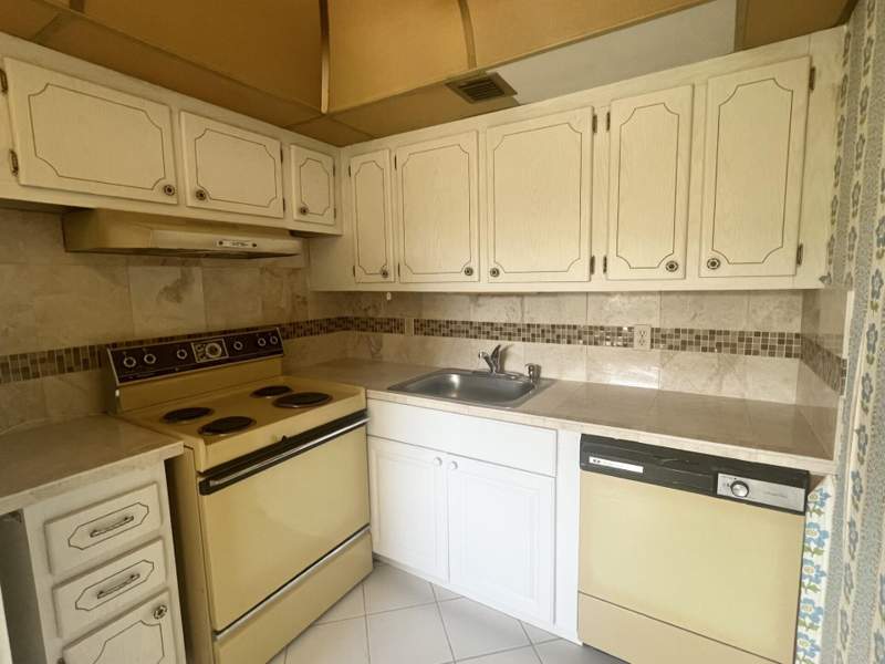 2 bedroom Condominium at 392 Grantham F #392, Grantham F Condo, Deerfield Beach — photo 3
