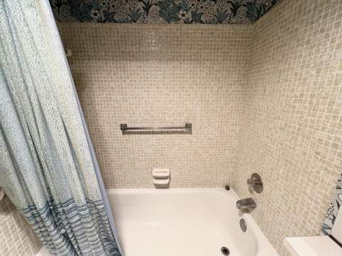 392 Grantham F #392, Deerfield Beach FL - photo 7 of 42
