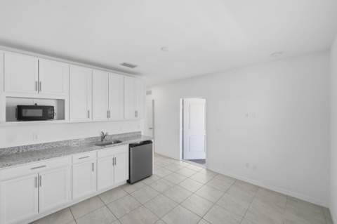 4633 SW Savona Boulevard, Port St. Lucie FL - photo 15 of 55