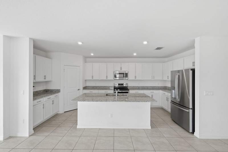 4 bedroom Single Family Residence at 4633 SW Savona Boulevard, Port St Lucie Section 33, Port St. Lucie — photo 4