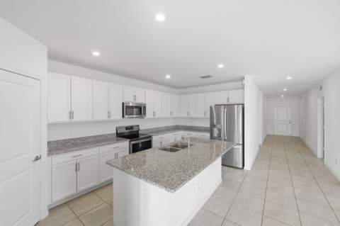 4633 SW Savona Boulevard, Port St. Lucie FL - photo 10 of 55
