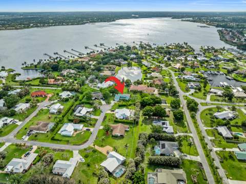 2415 NW Cove View, Stuart FL - photo 13 of 54