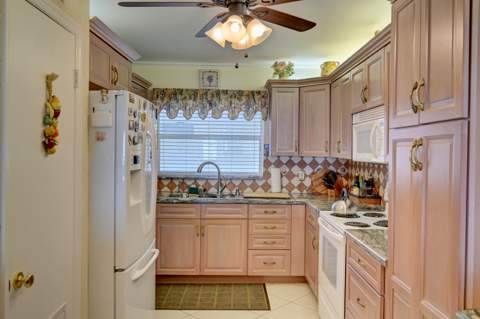 401 Briny Avenue #708, Pompano Beach FL - photo 10 of 55