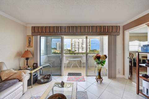 401 Briny Avenue #708, Pompano Beach FL - photo 11 of 55