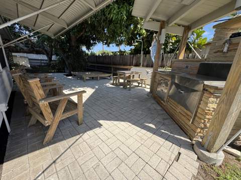2560 NE 20th Street, Pompano Beach FL - photo 22 of 24
