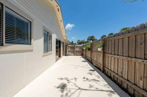 1 Afton Place, Boynton Beach FL - photo 8 of 58