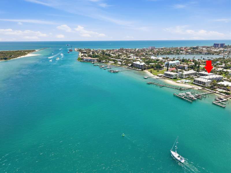 2 bedroom Condominium at 1300 Seaway Drive #C1, La Entrada Del Mar Condominium, Hutchinson Island — photo 2
