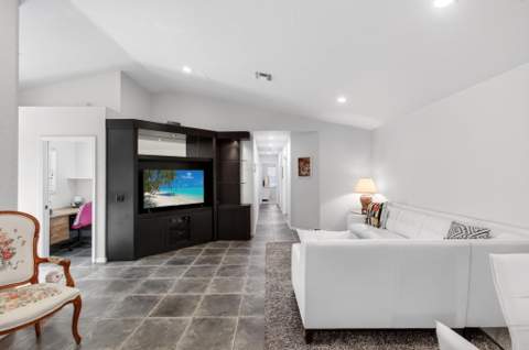 7169 Foxworth Court, Boynton Beach FL - photo 12 of 89