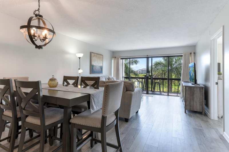 2 bedroom Condominium at 3050 Presidential Way #305, Lands Of The President Condo 8, West Palm Beach — photo 1