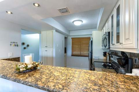 3050 Presidential Way #305, West Palm Beach FL - photo 12 of 23