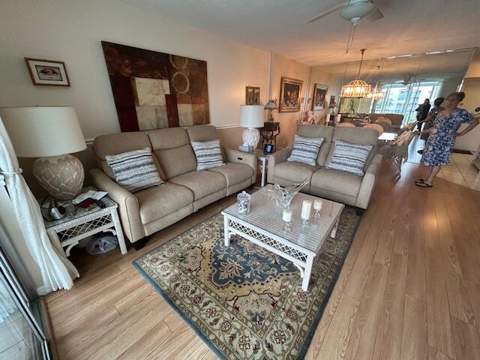 324 SE 10th Street #207, Dania Beach FL - photo 8 of 34