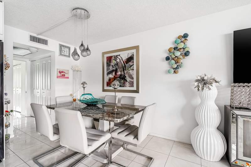 1 bedroom Condominium at 1012 Lincoln #1012, Lincoln At Century Village Condo, Boca Raton — photo 4