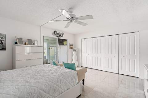 1012 Lincoln #1012, Boca Raton FL - photo 13 of 35