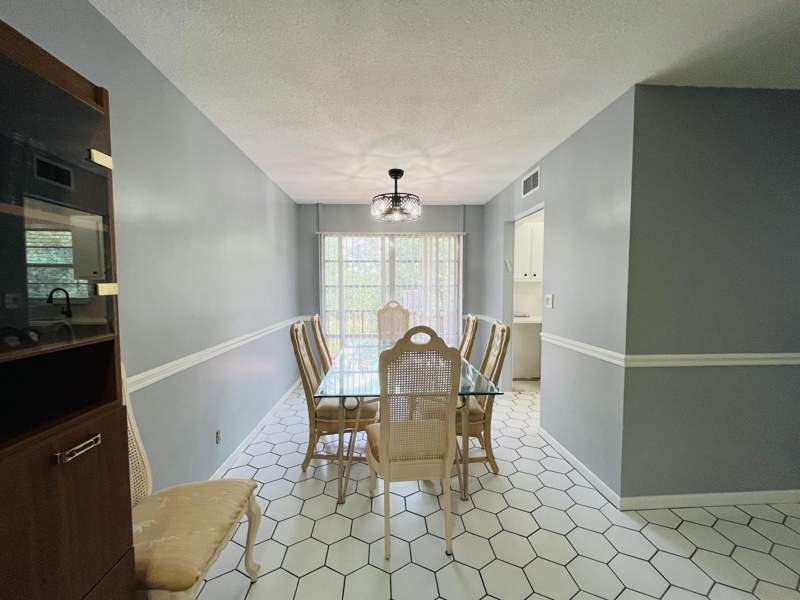 2 bedroom Condominium at 11 Golfs Edge E #E, Golfs Edge Condos A Thru G, West Palm Beach — photo 5