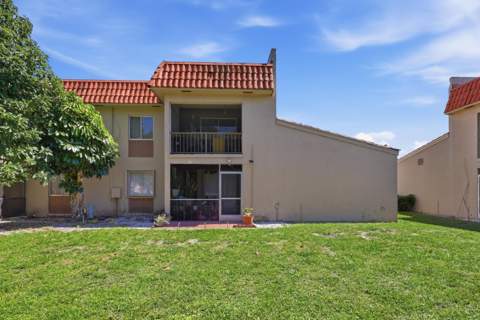 6074 Forest Hill Boulevard #101, West Palm Beach FL - photo 17 of 20