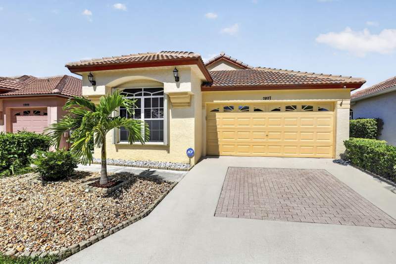 2 bedroom Single Family Residence at 2097 Bonisle Circle, Bonisle at Woodbine, Riviera Beach — photo 5