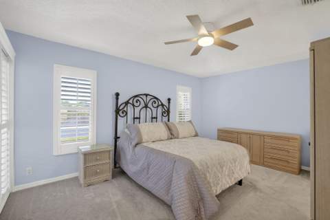 2097 Bonisle Circle, Riviera Beach FL - photo 13 of 36