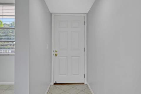 3650 Whitehall Drive #201, West Palm Beach FL - photo 6 of 34