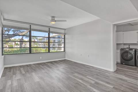 3650 Whitehall Drive #201, West Palm Beach FL - photo 8 of 34