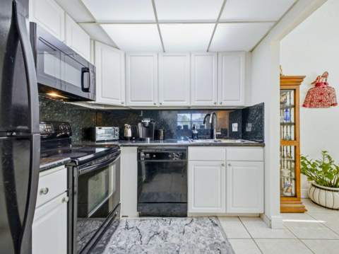 202 Brittany E, Delray Beach FL - photo 12 of 20