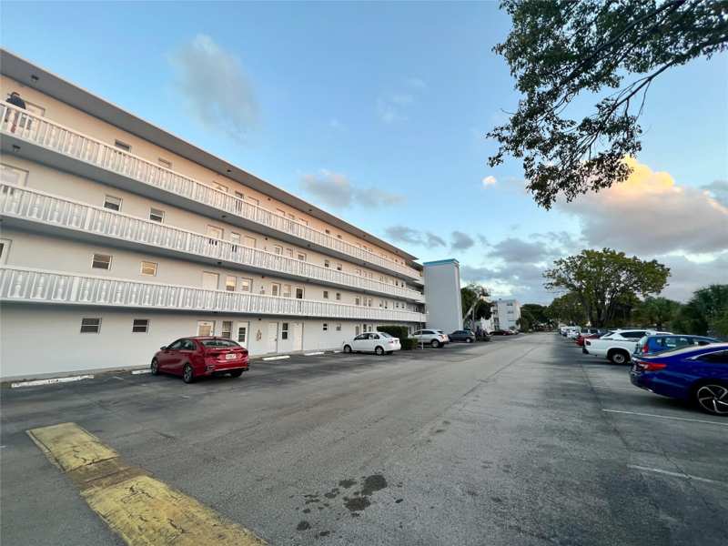 1 bedroom Condominium at 600 NE 2nd Street #Unit 107, Danians North Condo, Dania Beach — photo 1